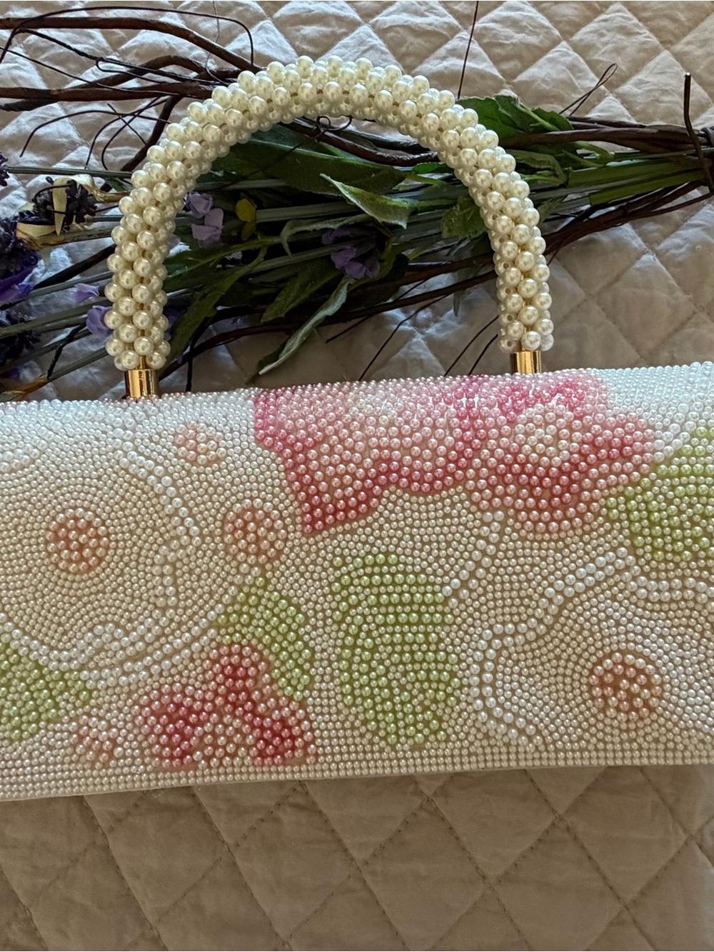 Pearl Floral Beaded Top-Handle Clutch in Cream and Pink